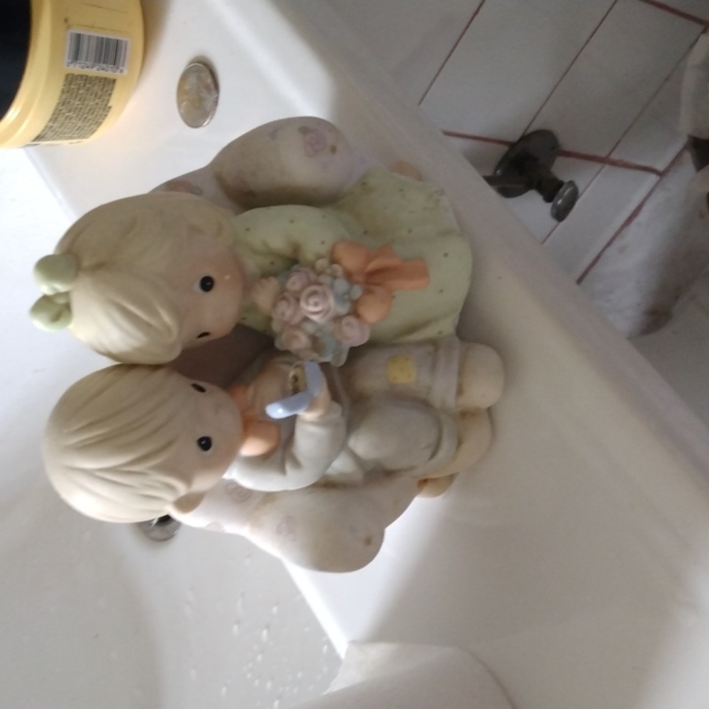 Bathroom decorator